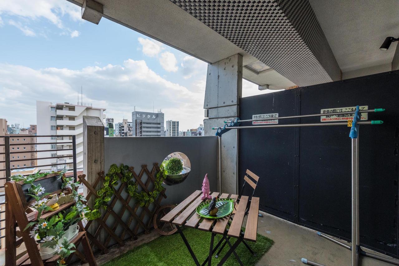 Yeah Room Zeus The Garden Osaka Luaran gambar