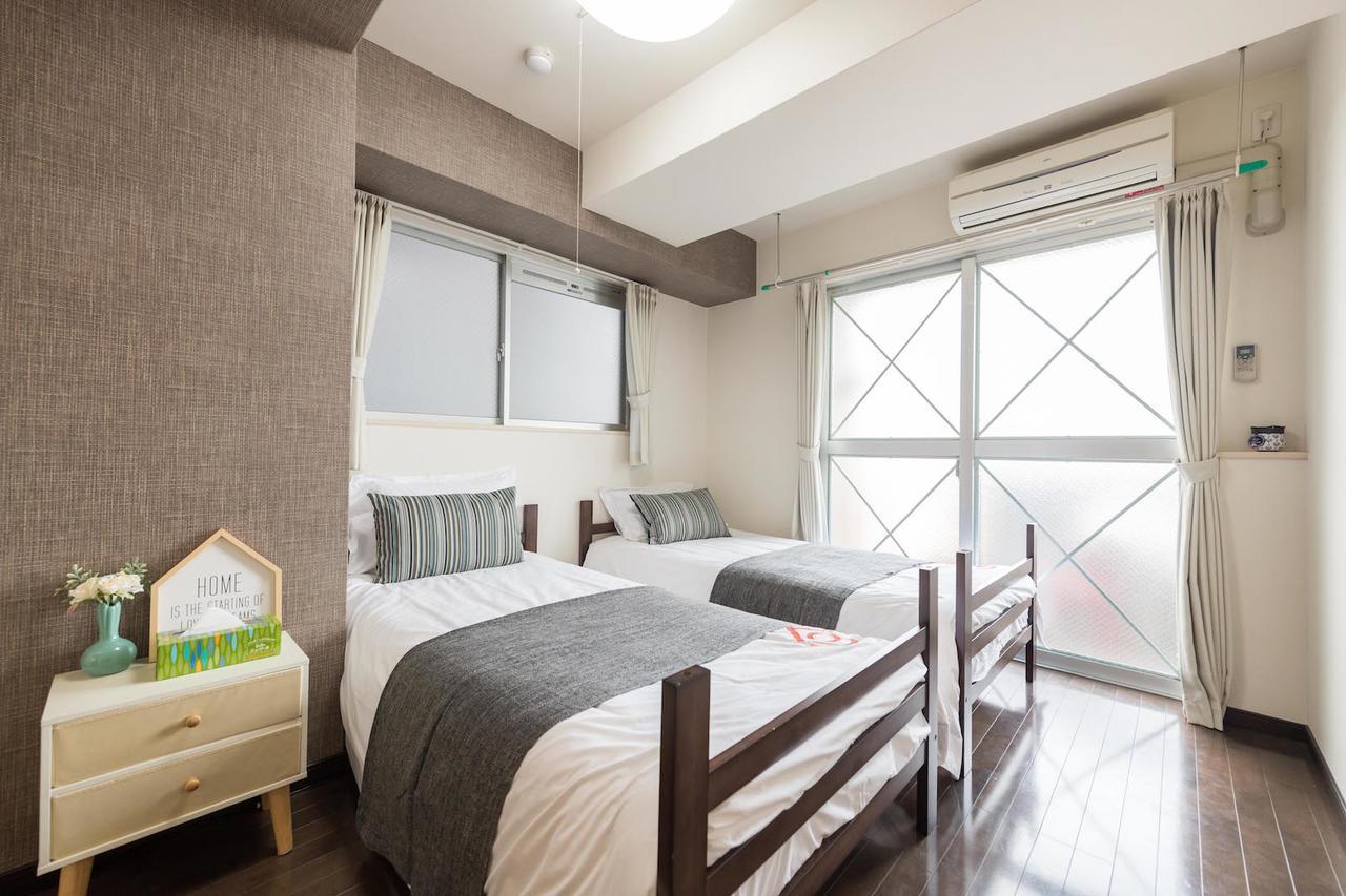 Yeah Room Zeus The Garden Osaka Luaran gambar